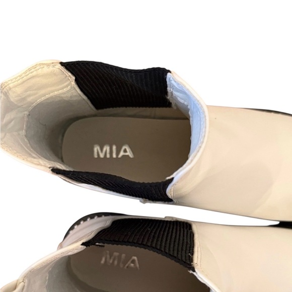 MIA Black and White Ankle Boots - Picture 2 of 8